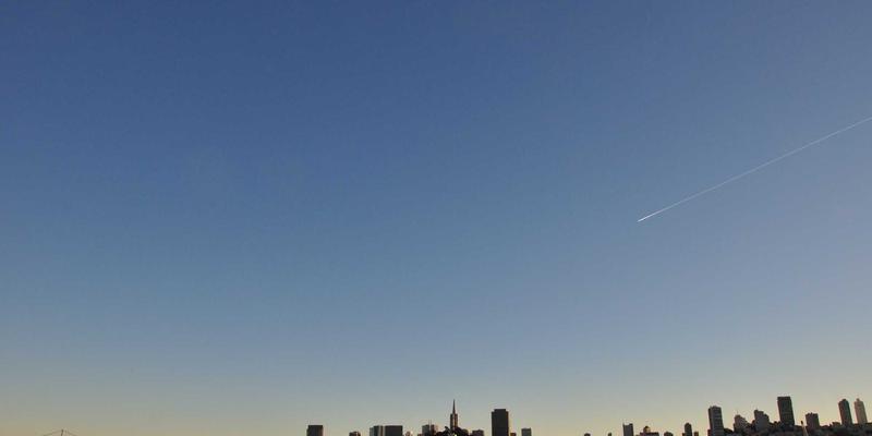 Kelsey Soronen：艺术设计与创意作品的数字革新者