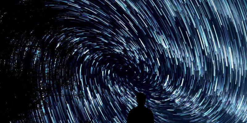 批判性设计实践：Kelsey Soronen艺术项目的社会介入策略与工业艺术创作